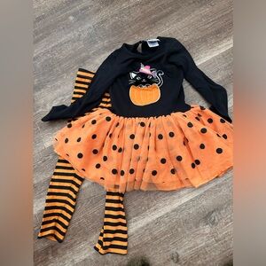 Counting daisies Halloween outfit size 5